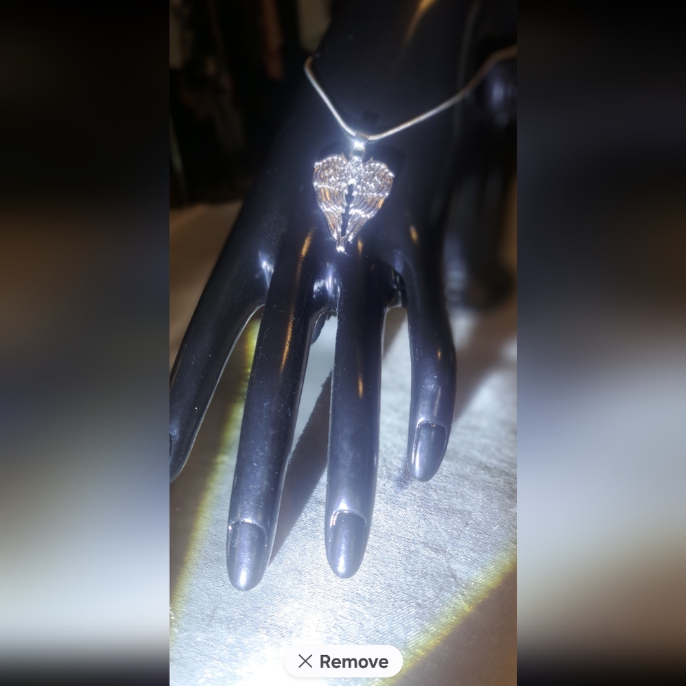 1 Rinestone Wings - Picture 2 of 5